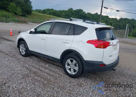 2014 Toyota Rav4 Xle z USA, uszkodzony, nr VIN JTMRFREV7EJ011366